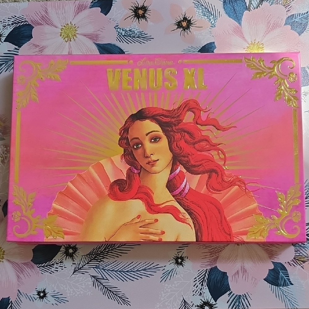 Lime Crime Venus XL Eyeshadow Palette - Picture 2 of 3